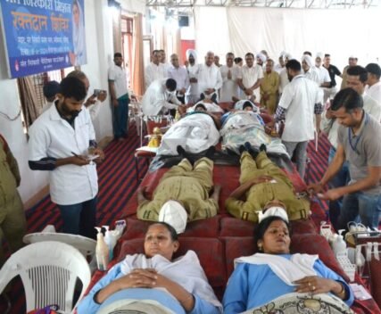 ਰੂਹਾਨੀਅਤ ਤੋਂ ਇਨਸਾਨੀਅਤ ਦਾ ਰੂਪ ਨਿਰੰਕਾਰੀ ਖੂਨਦਾਨ ਕੈਂਪ