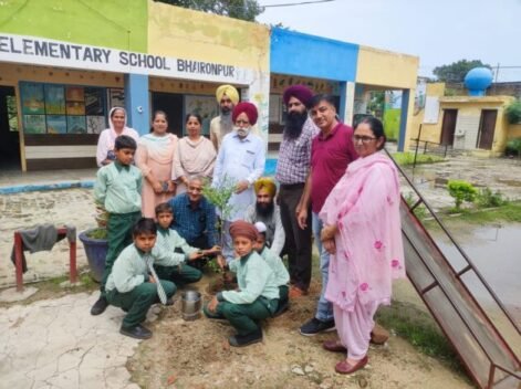 ਡੀ ਈ ਓ (ਐ.ਸਿ.) ਵੱਲੋਂ ਸ.ਐ.ਸ. ਭੈਰੋਪੁਰ ਵਿਖੇ ਬੂਟੇ ਲਗਾਏ ਗਏ